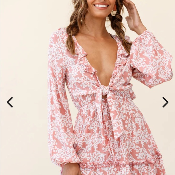 Selfie Leslie Dresses & Skirts - Selfie Leslie Sunny Daze Dress